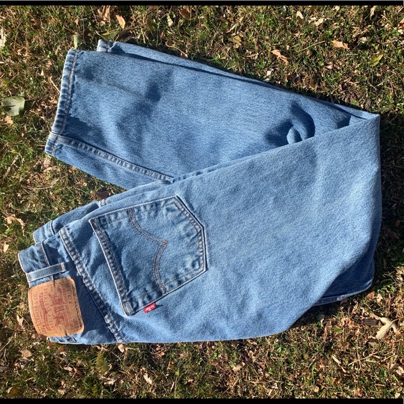 Vintage 90s high waisted Levi’s Jeans 550 - Picture 2 of 11